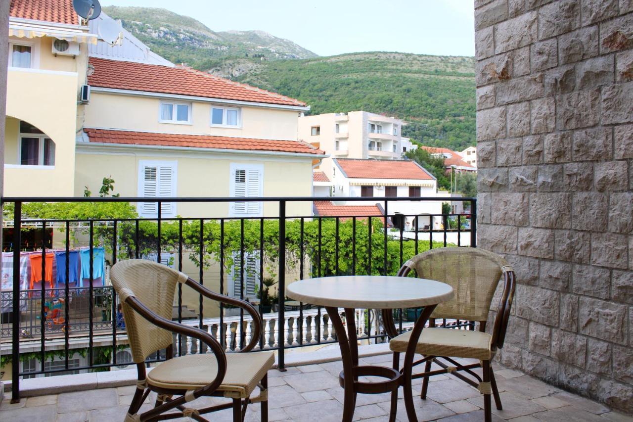 Apartments Mun Petrovac Exteriör bild