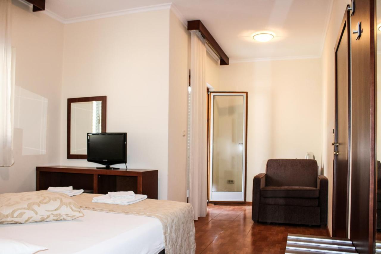 Apartments Mun Petrovac Exteriör bild
