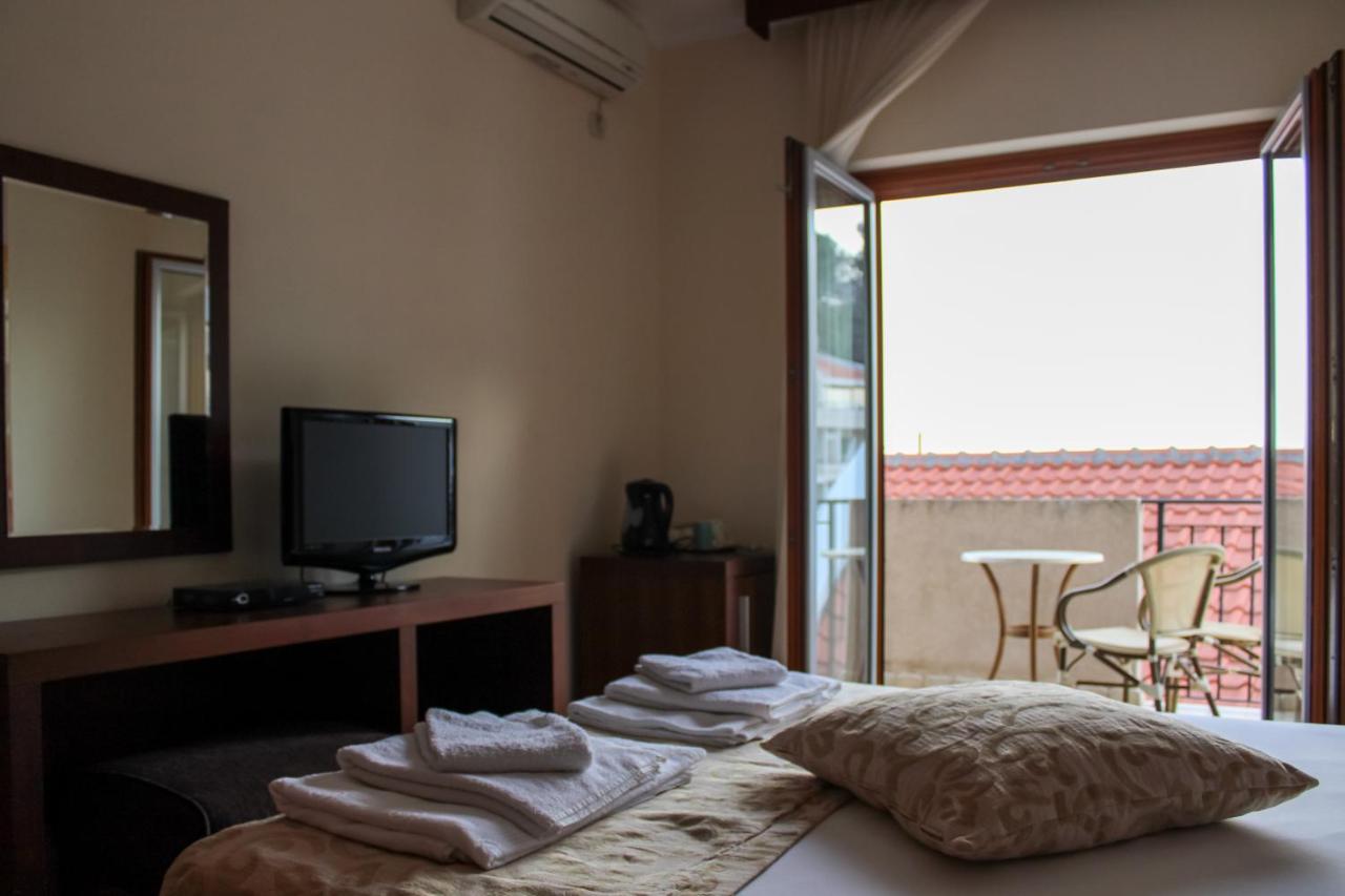Apartments Mun Petrovac Exteriör bild