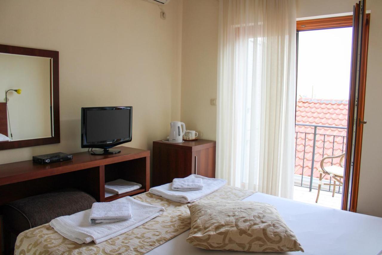 Apartments Mun Petrovac Exteriör bild